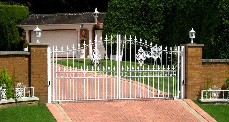 Sliding Driveway Gate Installation Los Alamitos